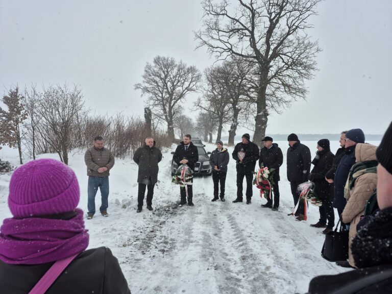75. rocznica podpisania umowy o zmianie granic polsko-sowieckich, która poprzedzała masowe wysiedlenia Polków