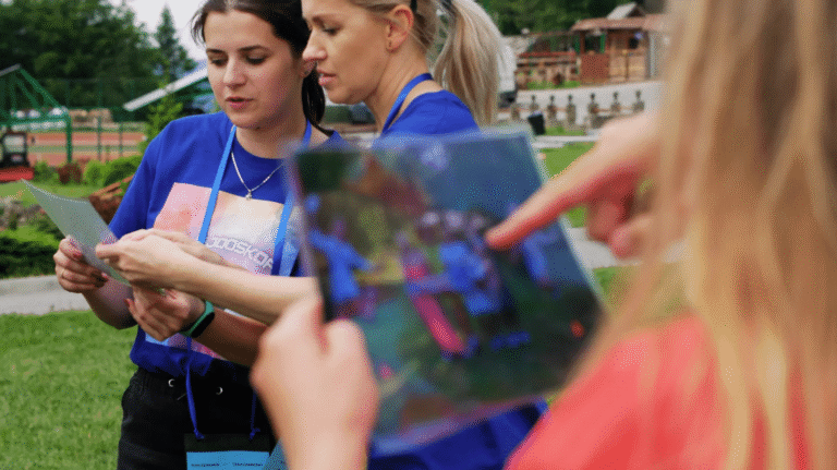 Integracja w Krakowie bez sztuczności – jak wybrać aktywność, która naprawdę angażuje grupę?